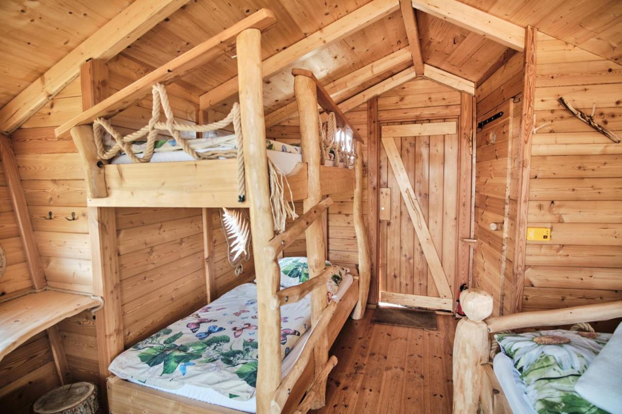 Treehouse Kremilek Villa Jesenice  Buitenkant foto
