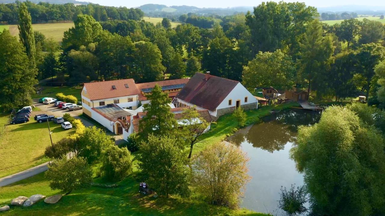 Treehouse Kremilek Villa Jesenice  Buitenkant foto