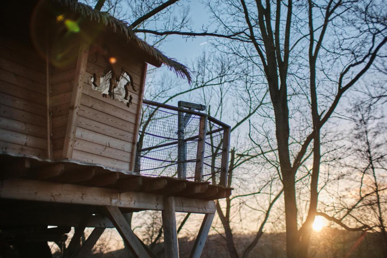 Treehouse Kremilek Villa Jesenice  Buitenkant foto